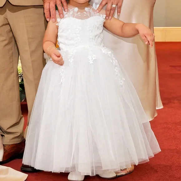 Flower girl dress - Picture 1 of 4